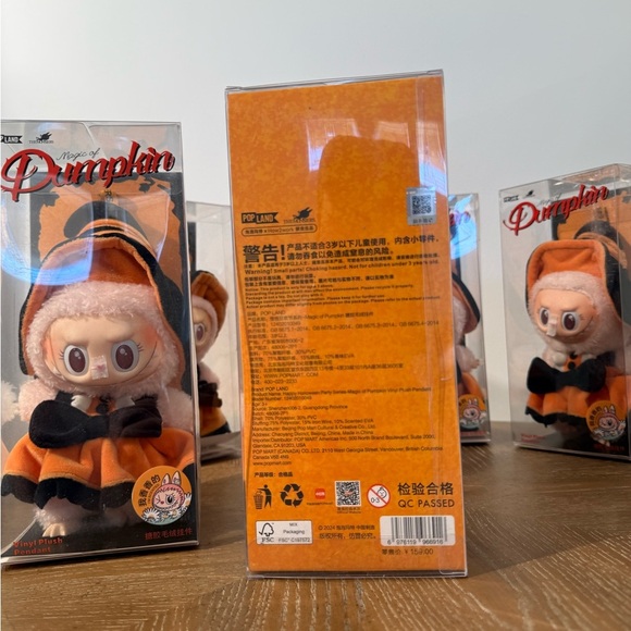 Authentic Pop Mart Labubu Magic of Pumpkin Mokoko Vinyl Plush Pendant - Picture 6 of 16